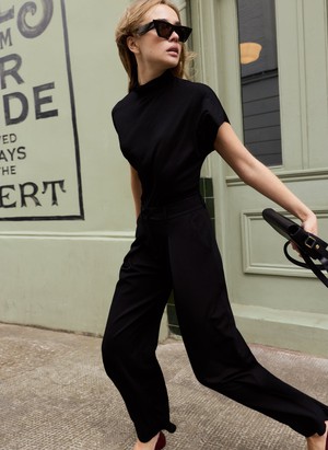 Mia High Neck Top from Baukjen