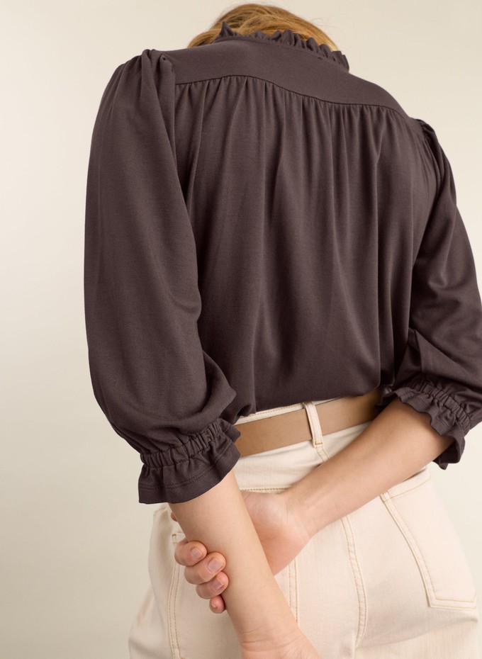 Annie Ruffle Collar Blouse from Baukjen