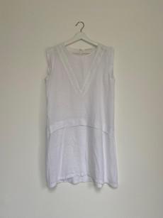 White Lace Dress Size S via Beaumont Organic