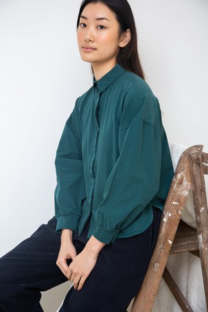 Konara Organic Cotton Jersey and Poplin Shirt in Pine from Beaumont Organic