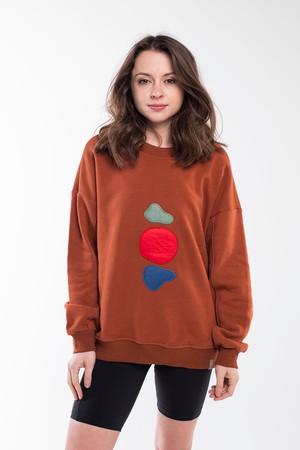 Balance Stones Sweatshirt from Bee & Alpaca