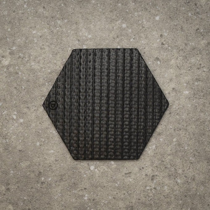 8 Hexagon onderzetters van brandslang – Stoer & Stijlvol from BENDL