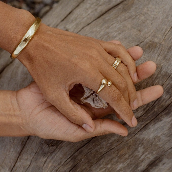 THE ONA RING - solid gold from Bound Studios