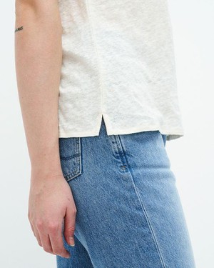 Olivia t-shirt - off white melange from Brand Mission