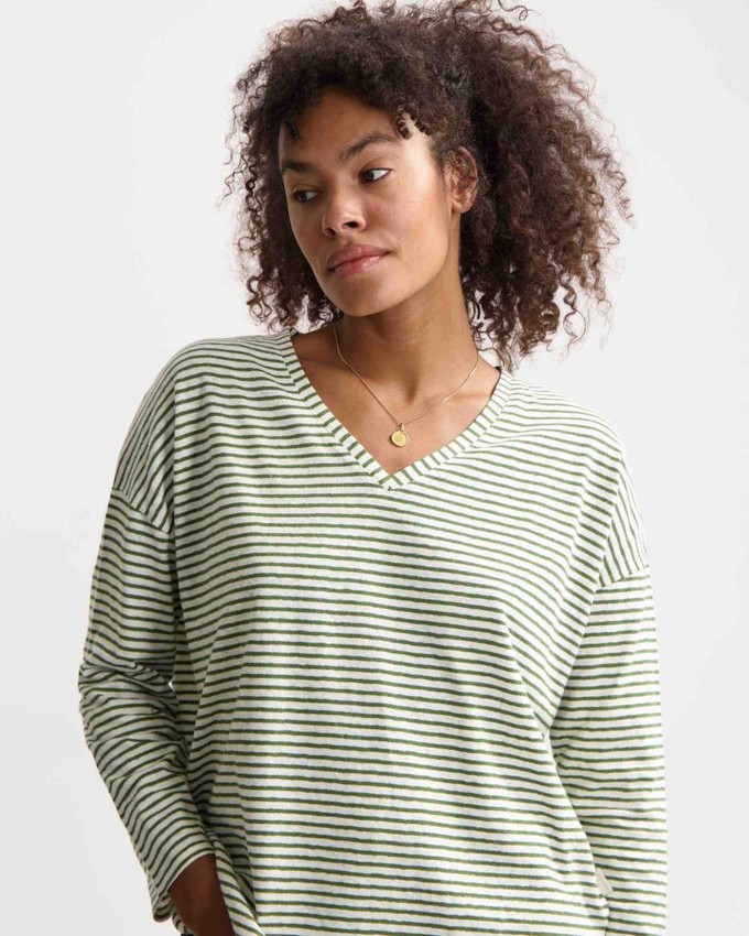 Yulia t-shirt -pine green/off white from Brand Mission