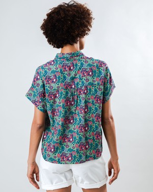 Asis Percales Tigris Batwing Blouse Light Green from Brava Fabrics