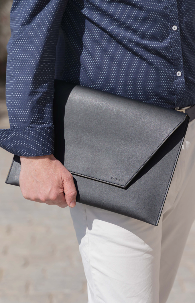 Protect laptop sleeve 15" - Corn Black from CANUSSA