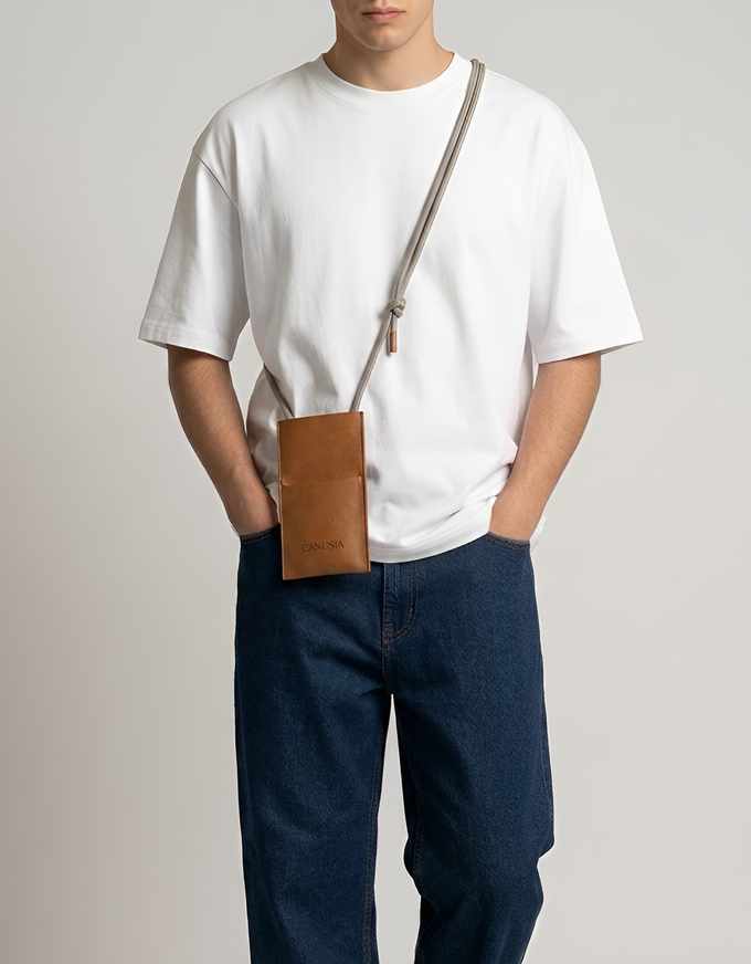 Move phone case - Camel from CANUSSA