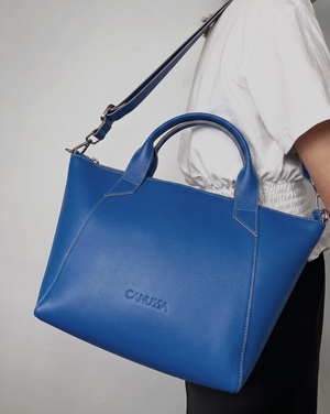 Trotto crossbody - Blue from CANUSSA