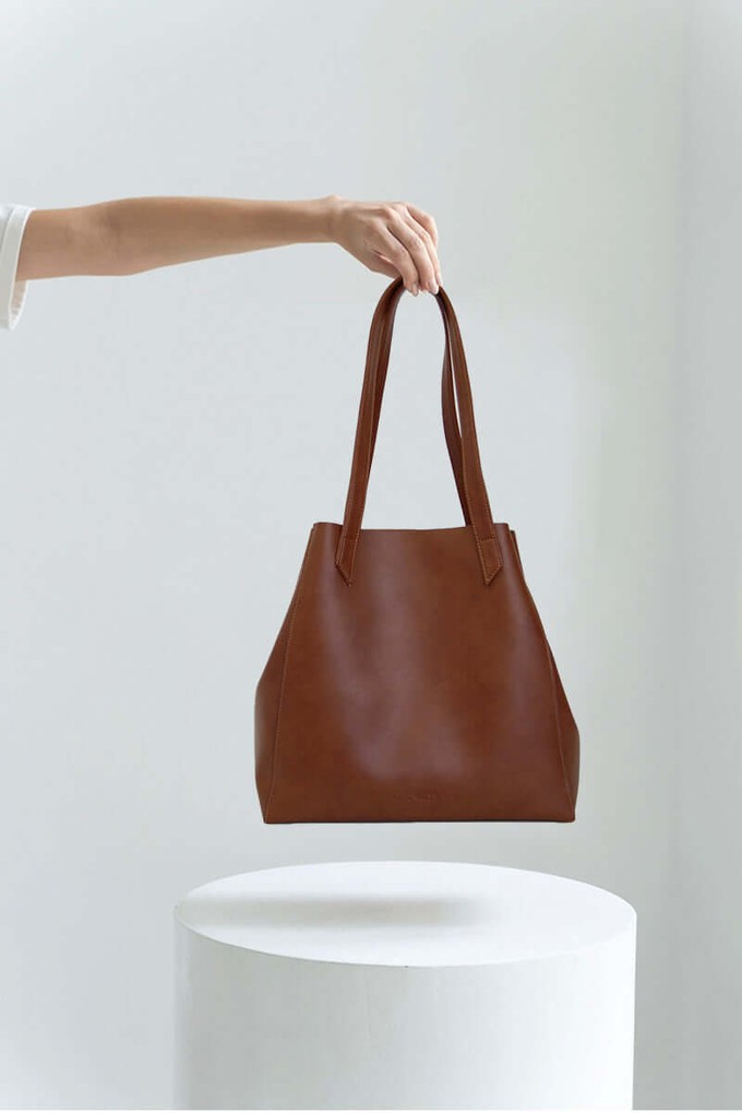 Totissimo shoulder bag - Hazelnut from CANUSSA