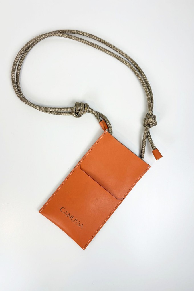 Move phone case - Orange from CANUSSA
