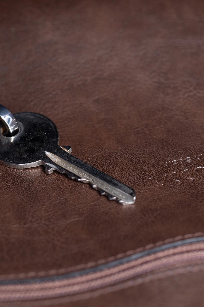 Totissimo shoulder bag - Chocolate from CANUSSA