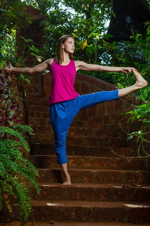 Magenta Contrast Chic Tank from chaYkra