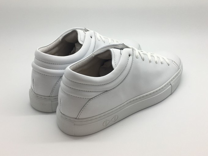 nat-2™ Sleek Low all white from COILEX
