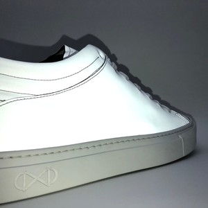 nat-2™ Sleek Low vegan white reflective from COILEX