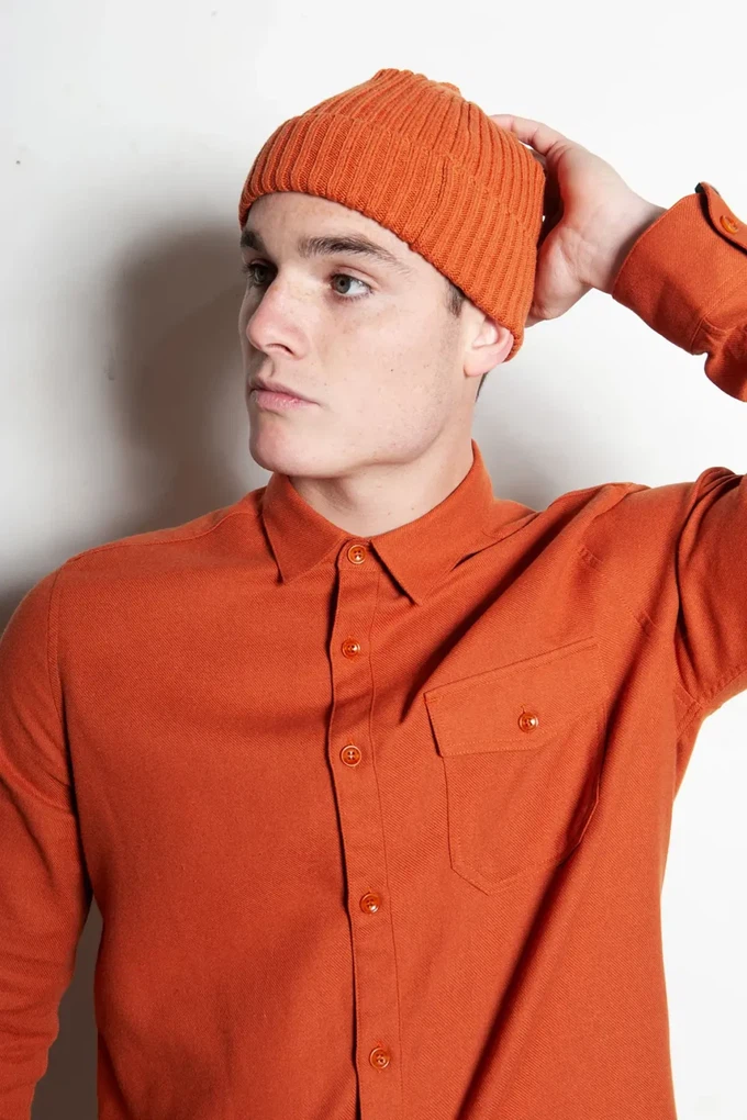 Sustainable shirt Hinas | burned orange from common|era sustainable fashion