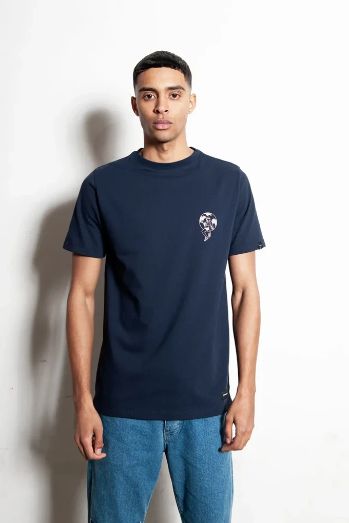 Duurzaam T-shirt Hiland | navy blue from common|era sustainable fashion