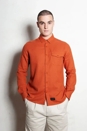 Sustainable shirt Hinas | burned orange from common|era sustainable fashion