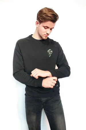 Sustainable sweater Wale | black from common|era sustainable fashion