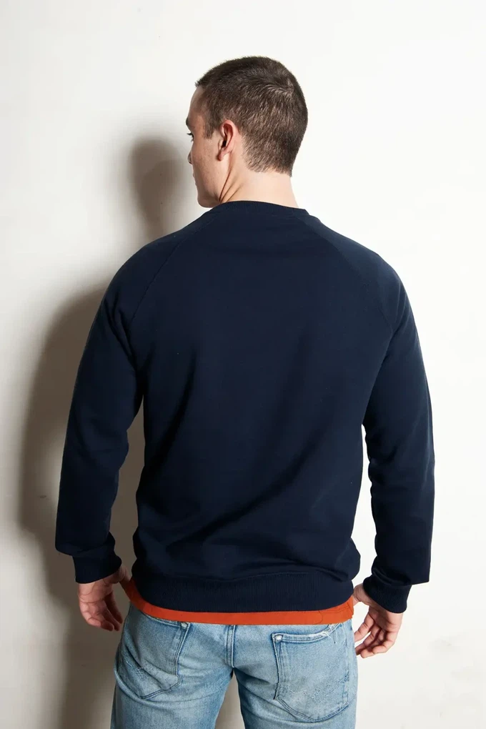 Sustainable sweater Wale | navy blue from common|era sustainable fashion