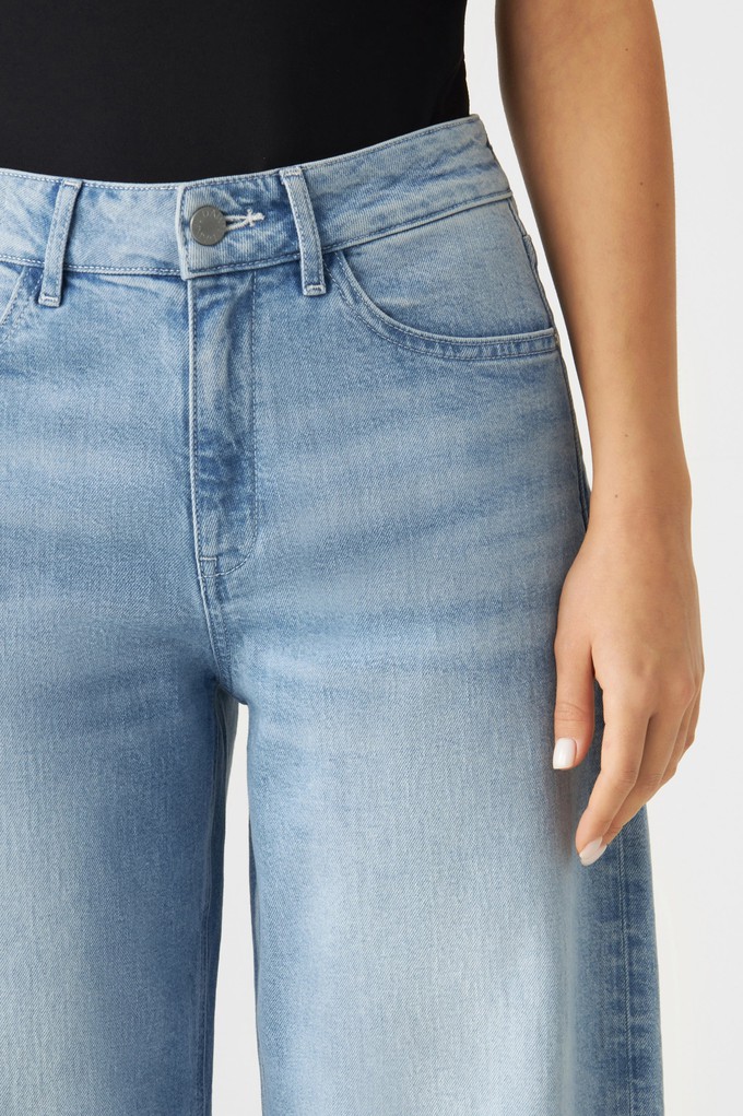 ASH Barrel Leg Minimal Stretch - Classic - Bright Blue from DAWN Denim