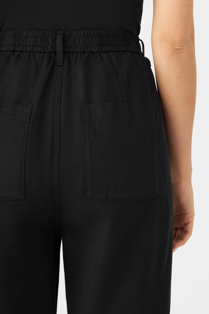 SUNSHINE Tapered Tencel - Classic Jogger - Midnight Black from DAWN Denim