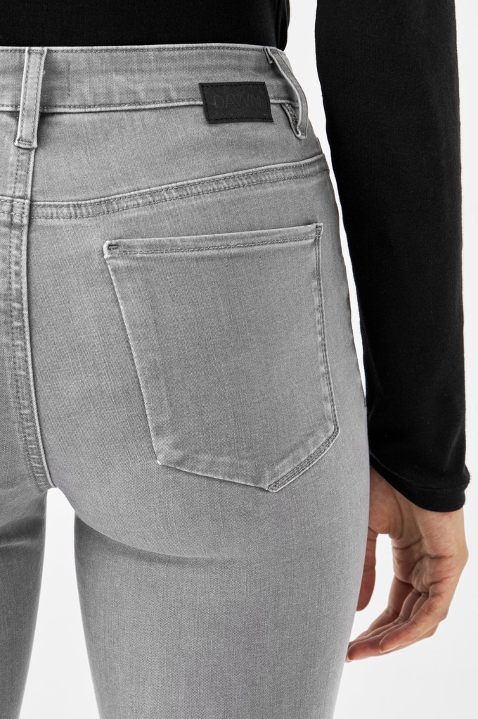 SUN UP Skinny Powerstretch - Basic - Silver Denim from DAWN Denim SUN UP Skinny Powerstretch - Basic - Silver Denim from DAWN Denim