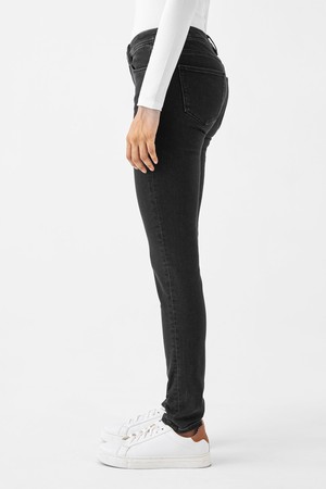 MID SUN Slim Comfortstretch - Basic - Black Denim from DAWN Denim MID SUN Slim Comfortstretch - Basic - Black Denim from DAWN Denim