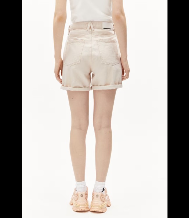 ARMEDANGELS •• Short SHEAARI | Undyed from De Groene Knoop