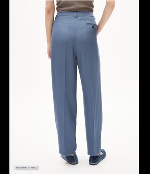 ARMEDANGELS ••Broek  SANDRINAA TAPERED | Iron blue from De Groene Knoop