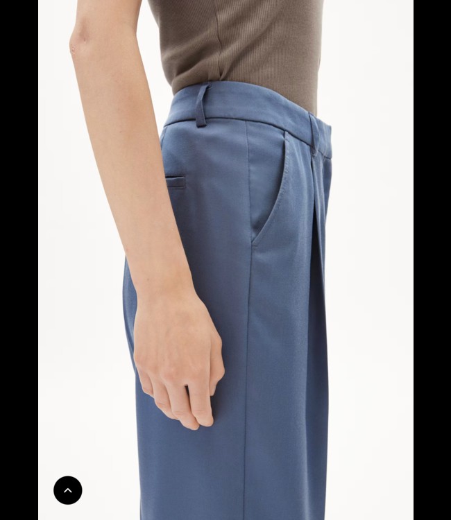 ARMEDANGELS ••Broek  SANDRINAA TAPERED | Iron blue from De Groene Knoop