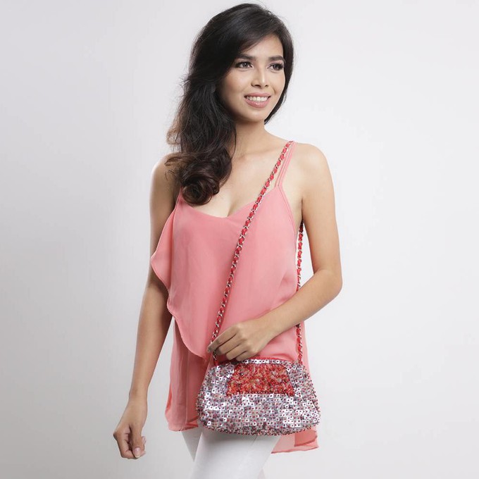 Cayolo Clutch Chain Red from Disenyo