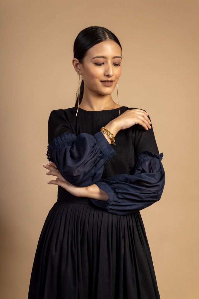 Sophia Black Dress from Doodlage