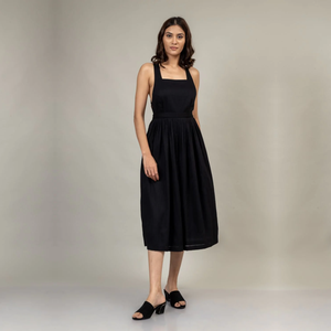 Julia Black Dress from Doodlage
