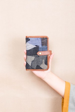 Bon Voyage' Passport Holder from Doodlage