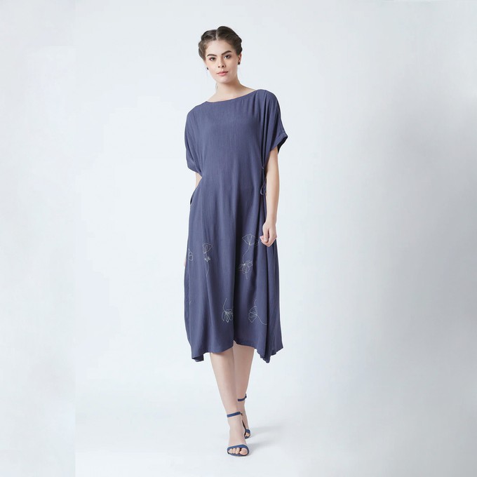 Huda Kaftan Purple from Doodlage