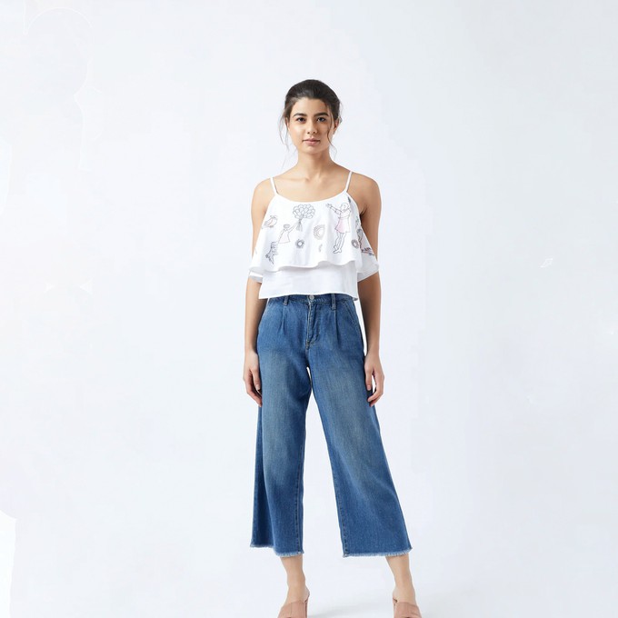 Embroidered white Top from Doodlage