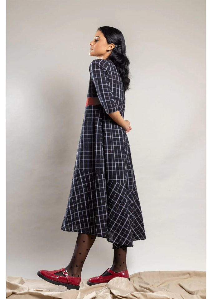 Black Flared Dress from Doodlage