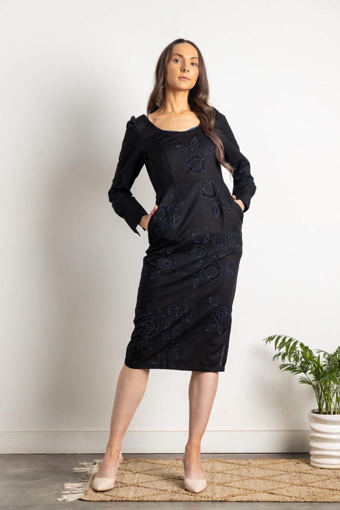MELINE EMBEROIDERED DRESS from Doodlage