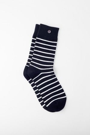 (2 Pairs) Women's Earth Creative Button Socks from Ecoer Fashion