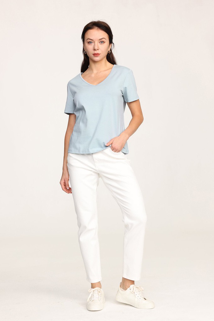 Organic Cotton V-Neck T-Shirt from Ecoer Fashion