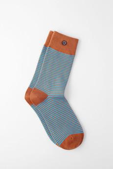 (2 Pairs) Women's Earth Creative Button Socks via Ecoer Fashion