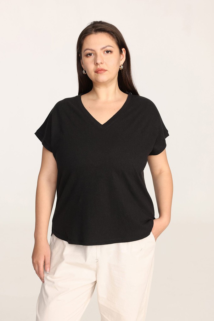 Hemp Jersey V-Neck T-Shirt from Ecoer Fashion