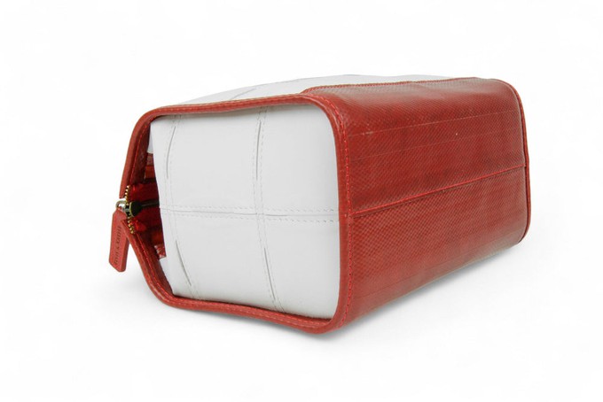 Small Post Bag | Leather & Fire-hose from Elvis & Kresse