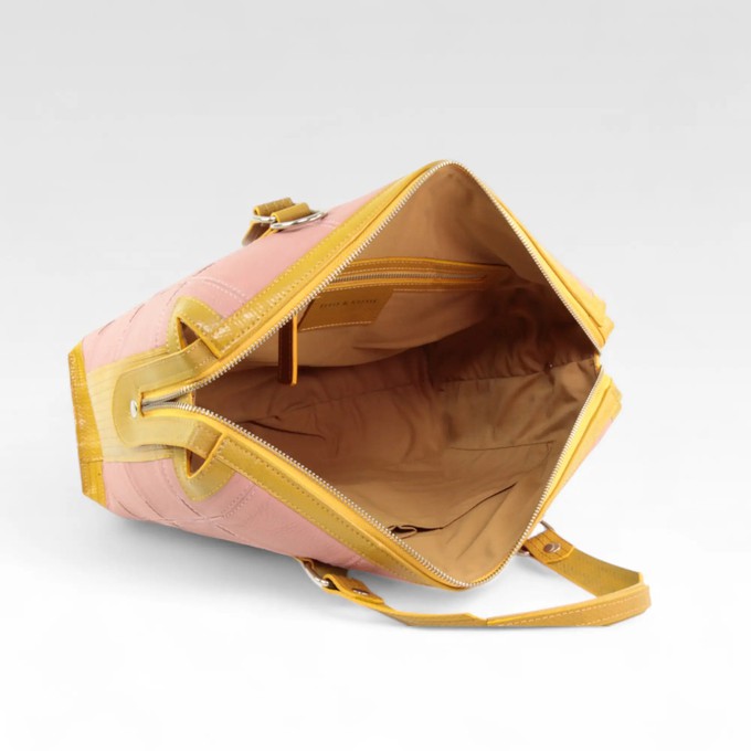 Metropolitan Bag | Leather & Fire-hose from Elvis & Kresse