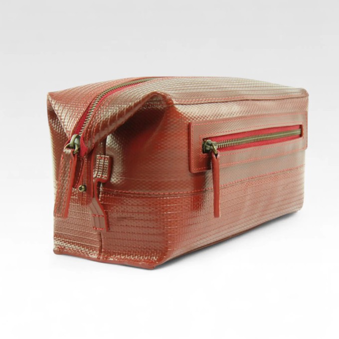 Large Washbag | Fire-hose from Elvis & Kresse