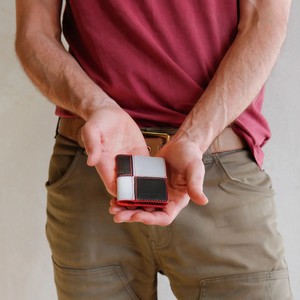 Card Holder | Leather & Fire-hose from Elvis & Kresse