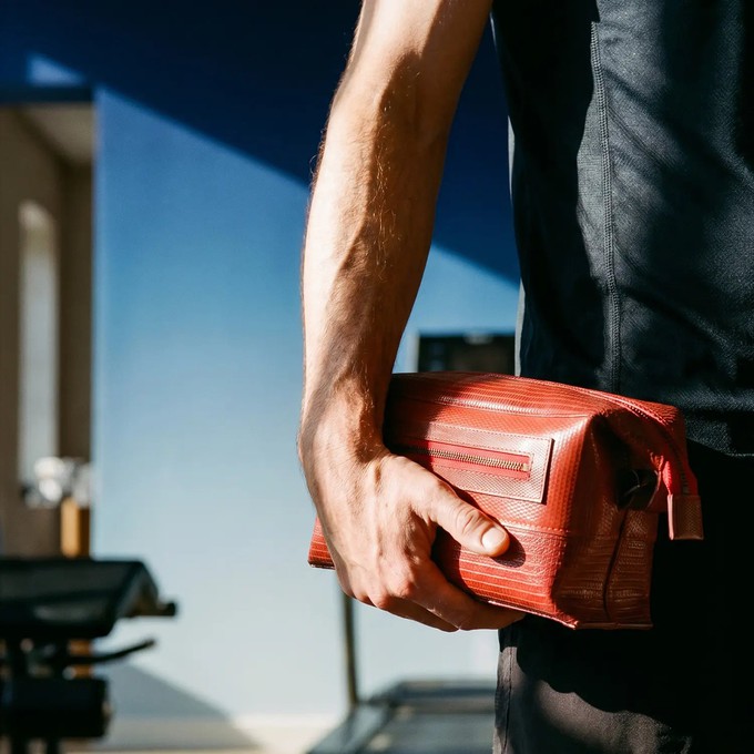 Large Washbag | Fire-hose from Elvis & Kresse