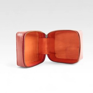 Medium Box | Leather & Fire-hose from Elvis & Kresse