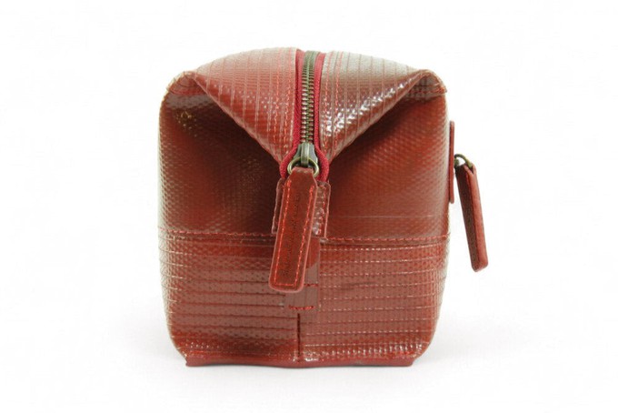 Large Washbag | Fire-hose from Elvis & Kresse